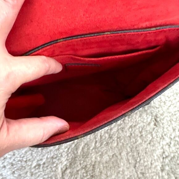 Louis Vuitton Locky BB - Picture 14 of 16